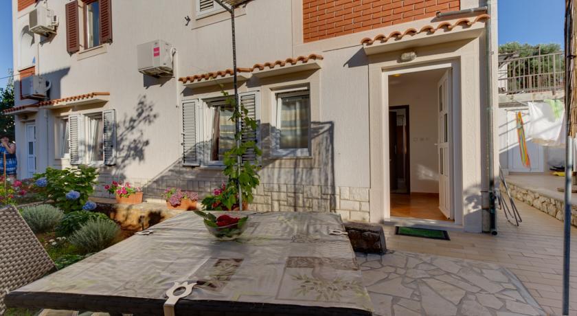 Apartment Nikolina Mali Losinj Phòng bức ảnh