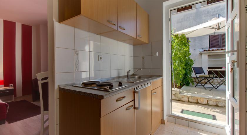 Apartment Nikolina Mali Losinj Phòng bức ảnh